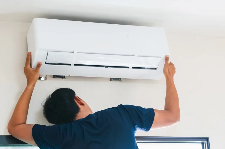 a technician Ac installation in Surrey
